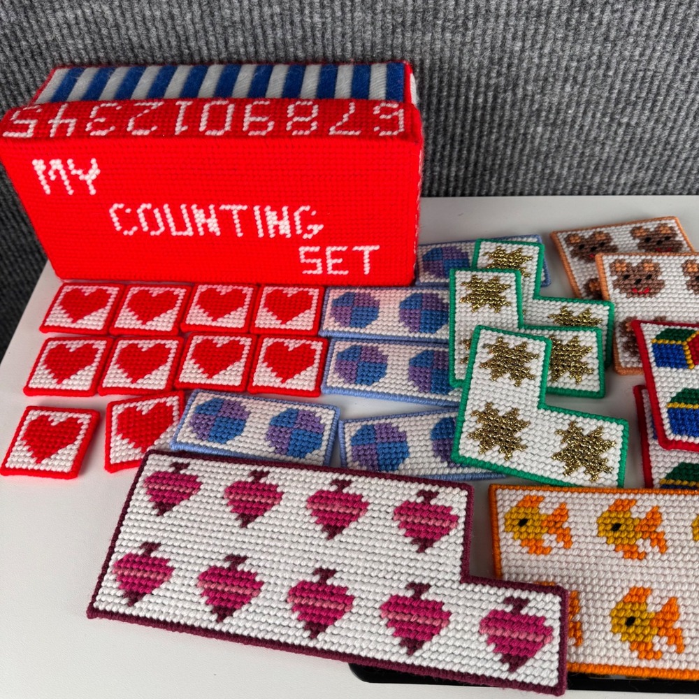 Vintage Needlepoint Counting Set Montessori Homeschool Numbers Toy Set F72Q - Picture 3 of 16